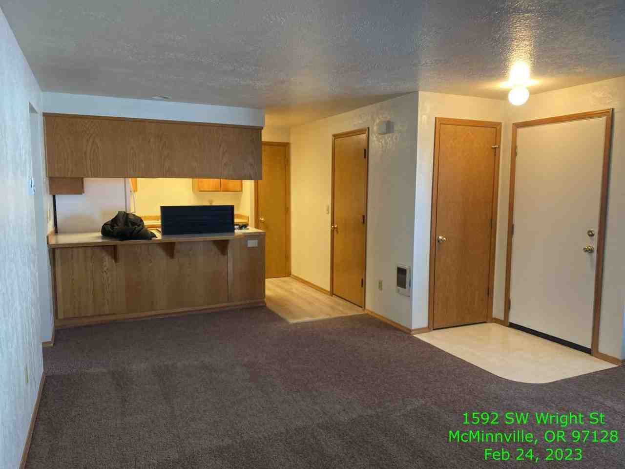 1592 Sw Wright St - Photo 5 of 12