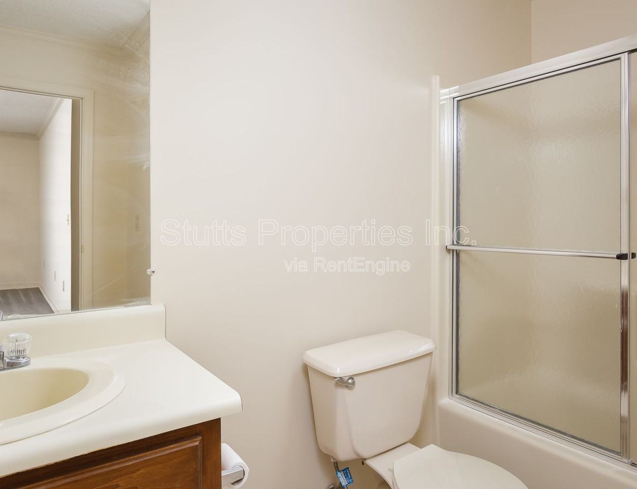 2424 Roberts Ln #E54 - Photo 7 of 17
