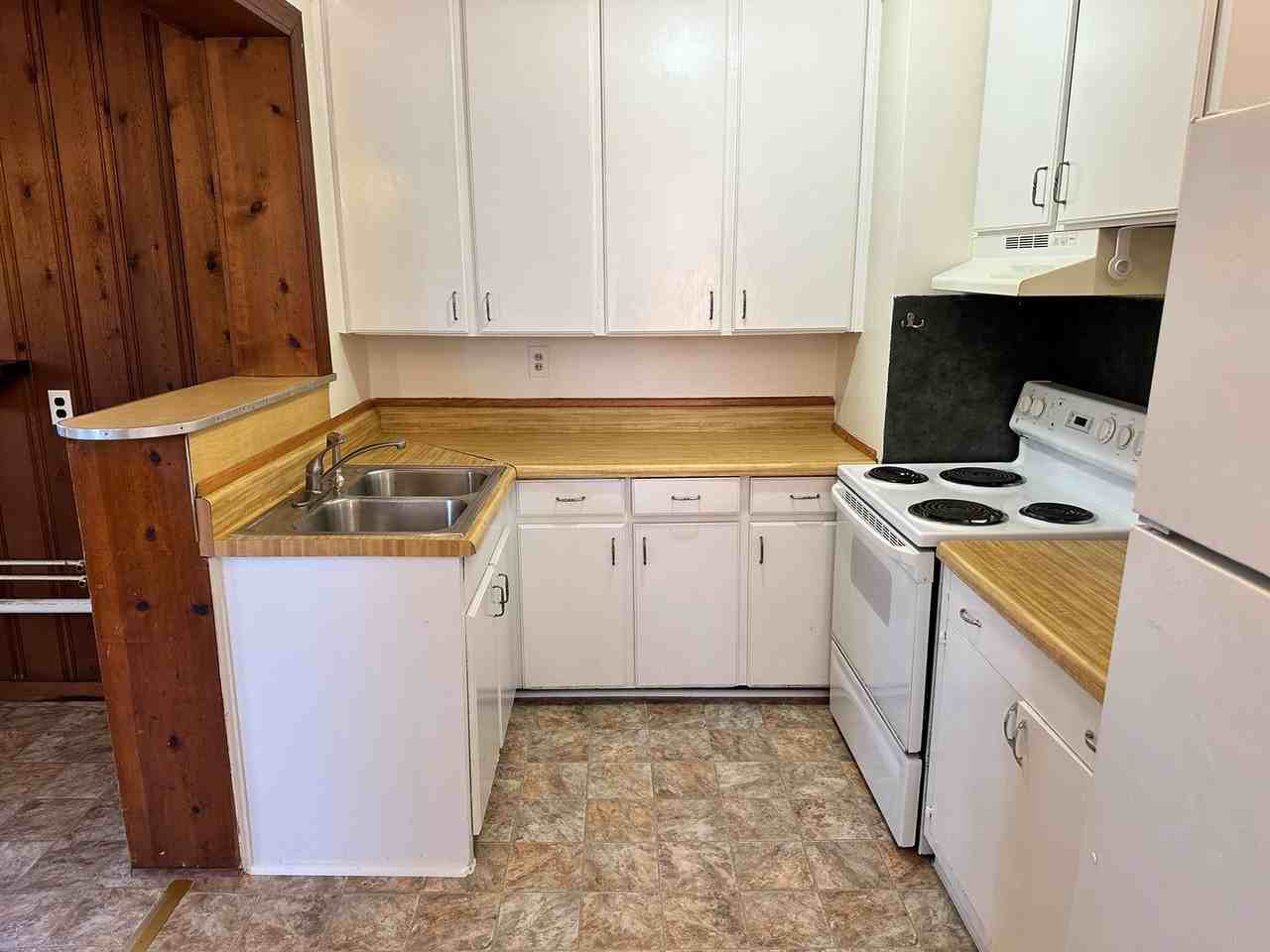 1415 Herrin Ave - Photo 3 of 6