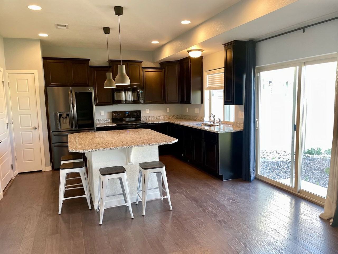 6689 Shadow Star Dr - Photo 7 of 26