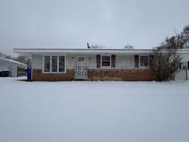 featured image of 800 Maumee Dr