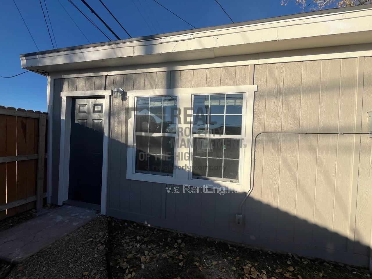 4201 Erik Ave #B - Photo 3 of 12