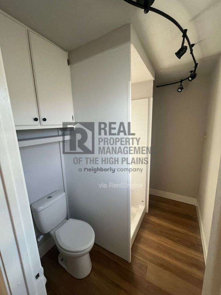 4201 Erik Ave #B - Photo 6 of 12