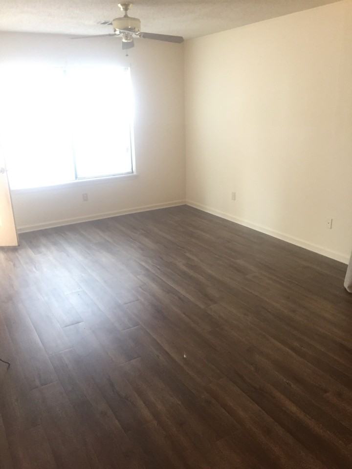 4807 Oak Meadow Dr - Photo 2 of 6