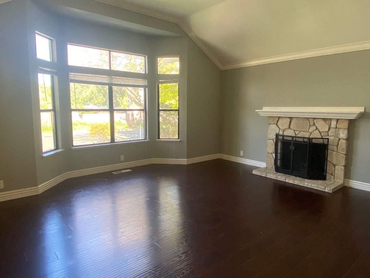 10176 English Oak Way - Photo 2 of 13