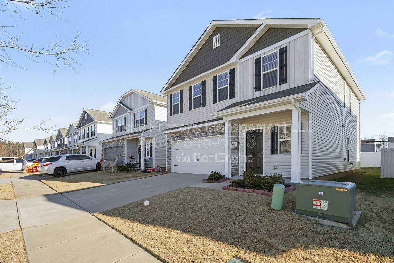 4037 Stoneygreen Ln - Photo 4 of 34