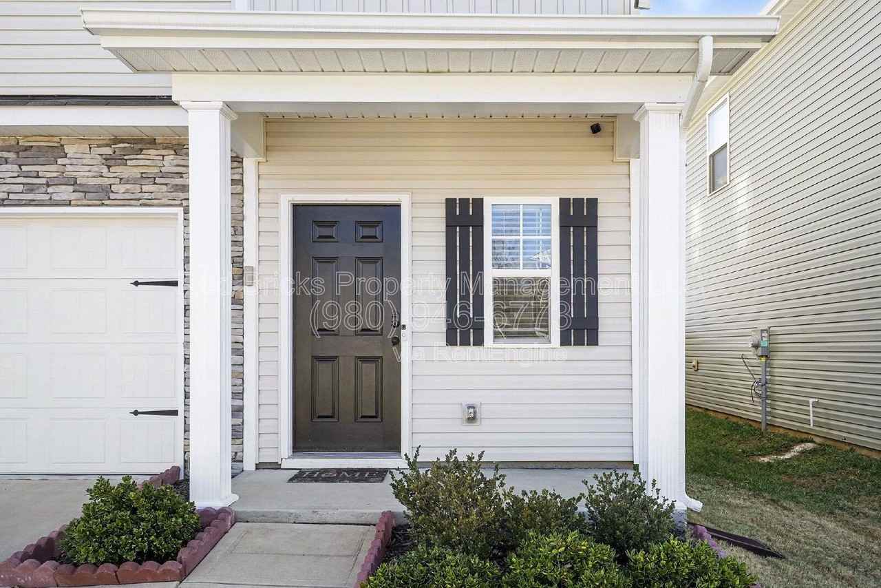 4037 Stoneygreen Ln - Photo 5 of 34