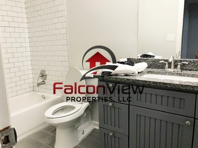 1027 Curran St Nw #1 - Photo 5 of 36