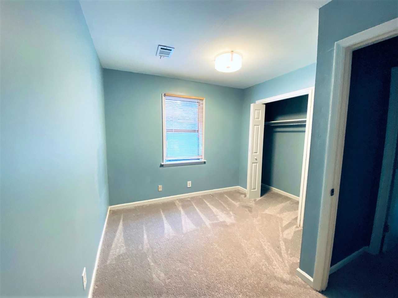 1027 Curran St Nw #1 - Photo 3 of 36