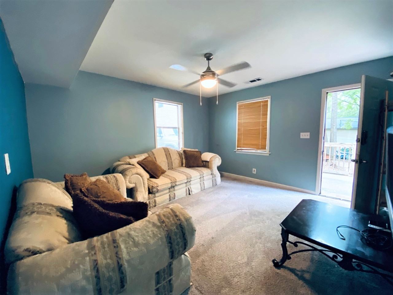 1027 Curran St Nw #1 - Photo 4 of 36