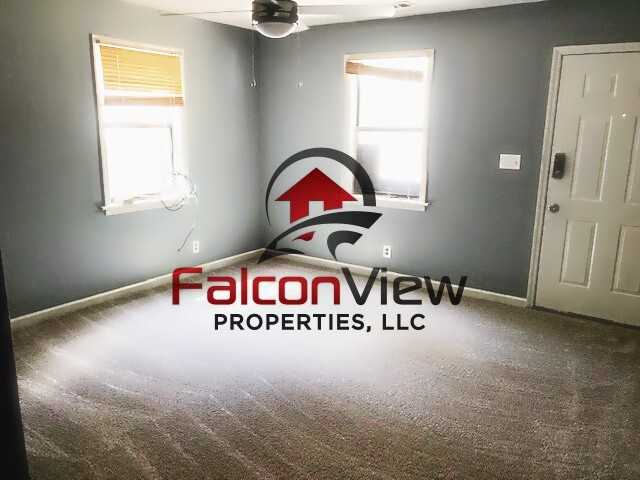 1027 Curran St Nw #1 - Photo 6 of 36
