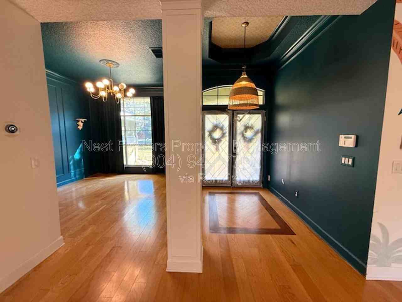 424 Oak Pond Dr - Photo 7 of 50