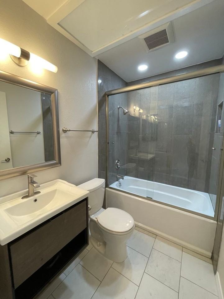 329 W Thomson Ave - Photo 4 of 9