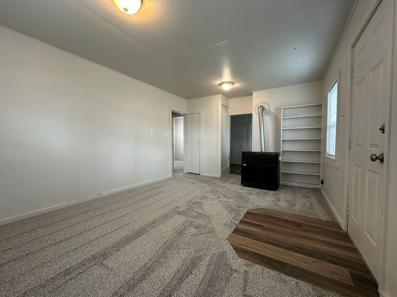 623 E Galveston St - Photo 3 of 12