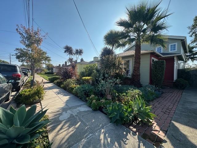 212 Haight Ave - Photo 2 of 24