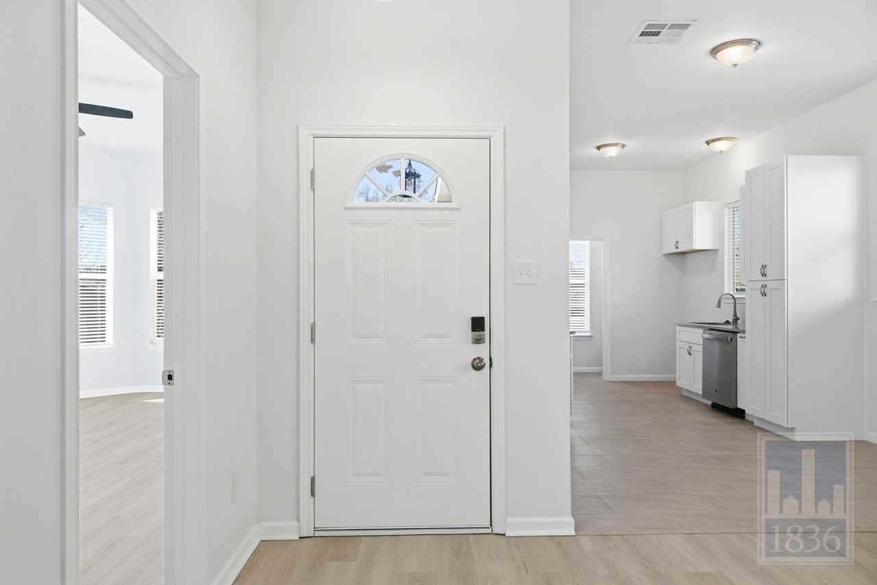 2104 Cervin Blvd - Photo 2 of 48