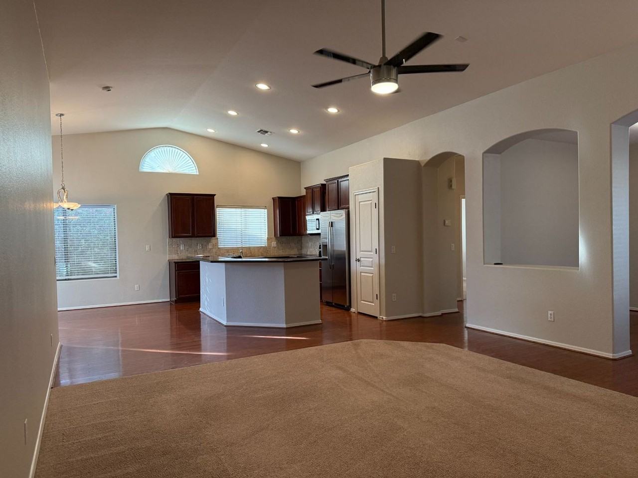 14641 W Hearn Rd - Photo 2 of 11