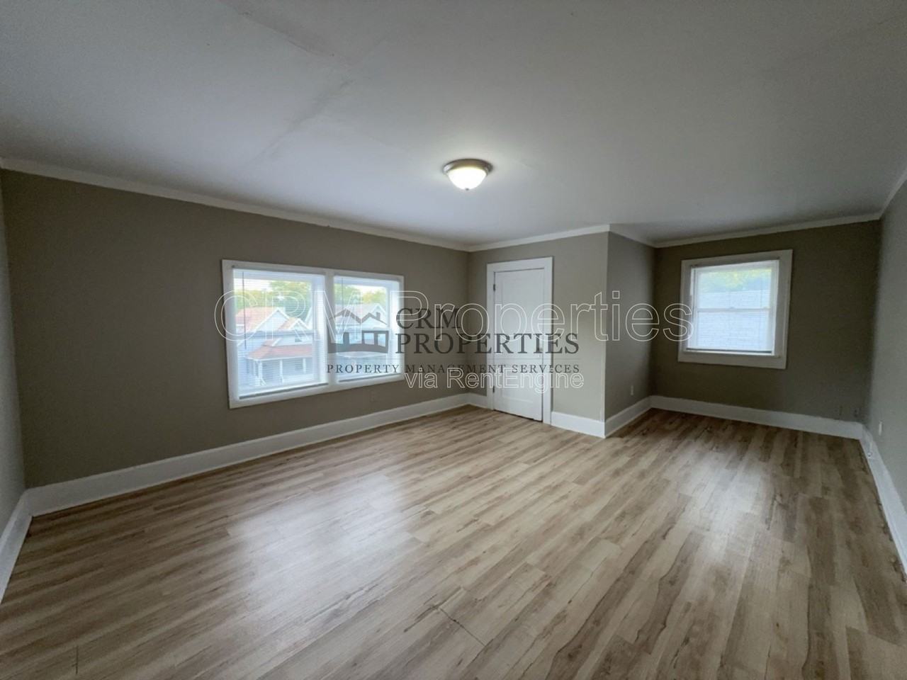 301 N Temple Ave - Photo 4 of 18