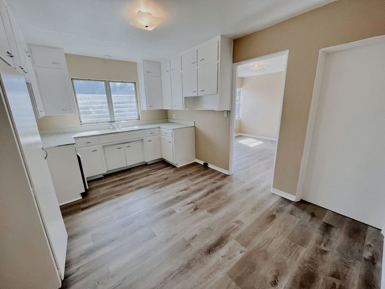 318 Carey Pl - Photo 5 of 18