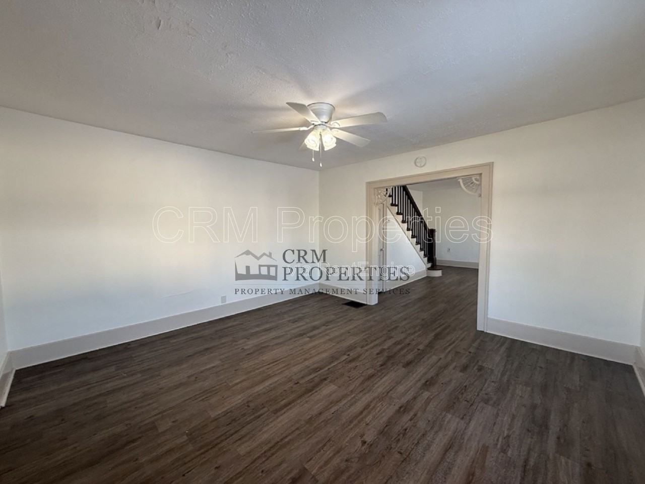 811 N Webster St - Photo 3 of 18