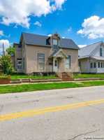 featured image of 113 E Wabash Ave