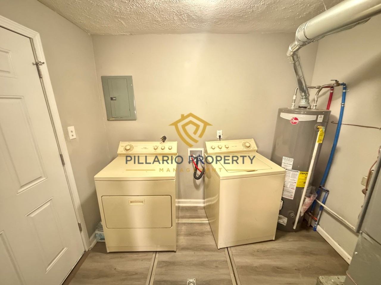 2204 W 30th St - Photo 6 of 10