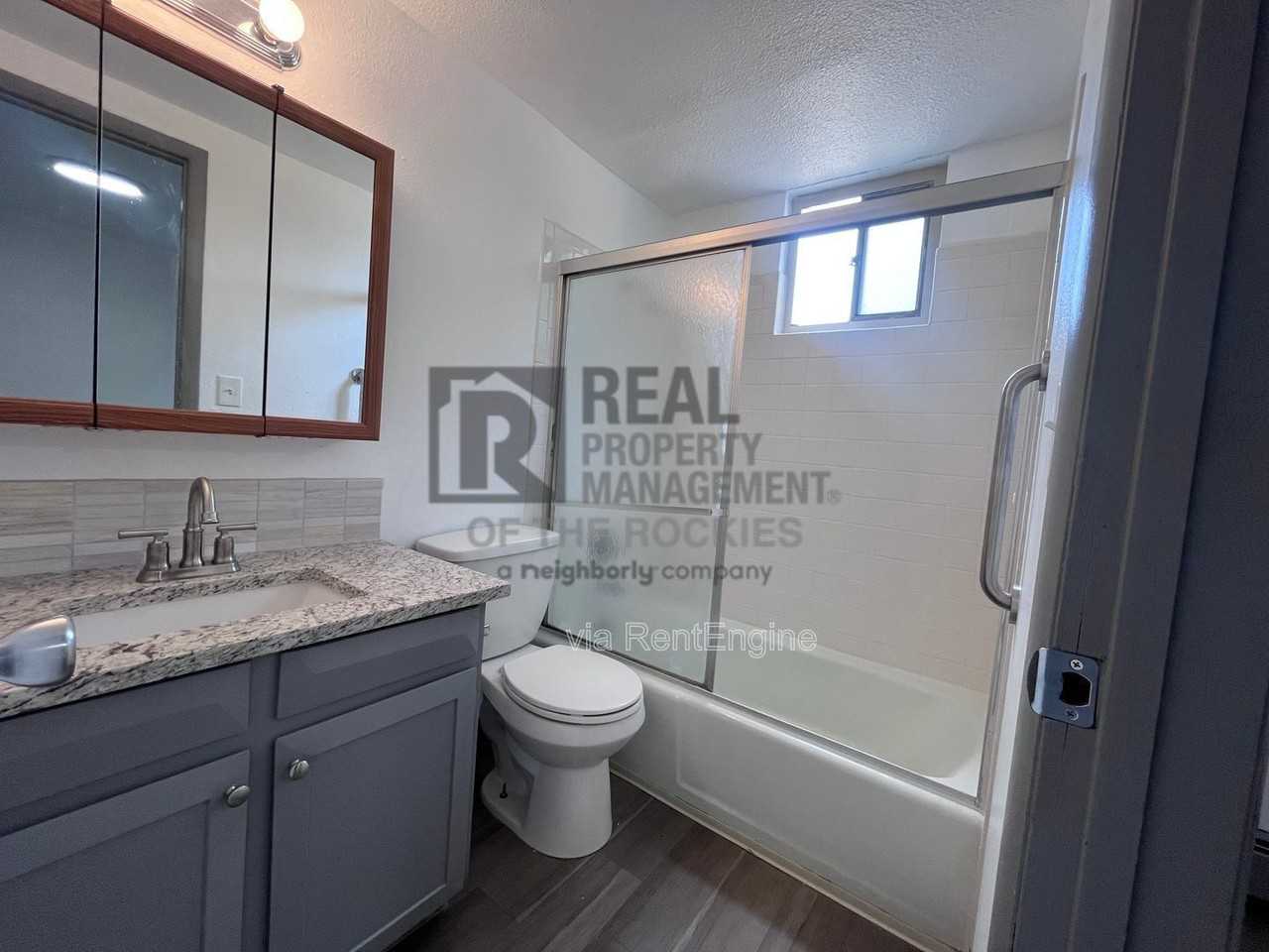 713 Garfield Ave #C2 - Photo 6 of 9