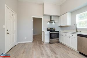 featured image of 126 N 7th St