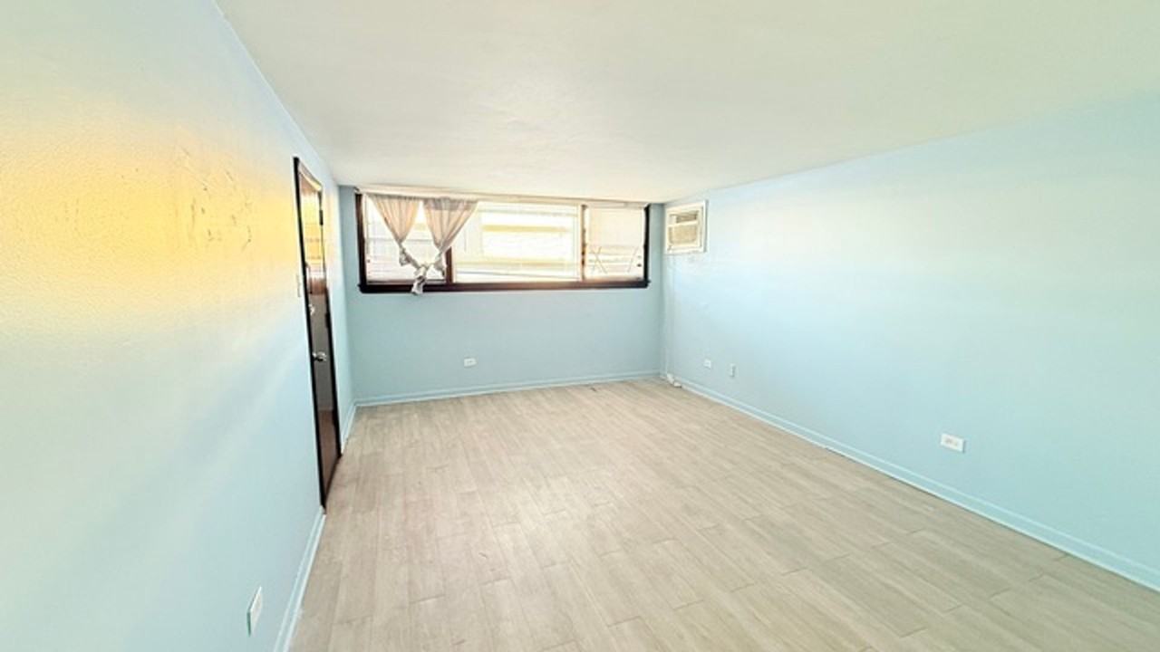 15020 Woodlawn Ave - Photo 5 of 18