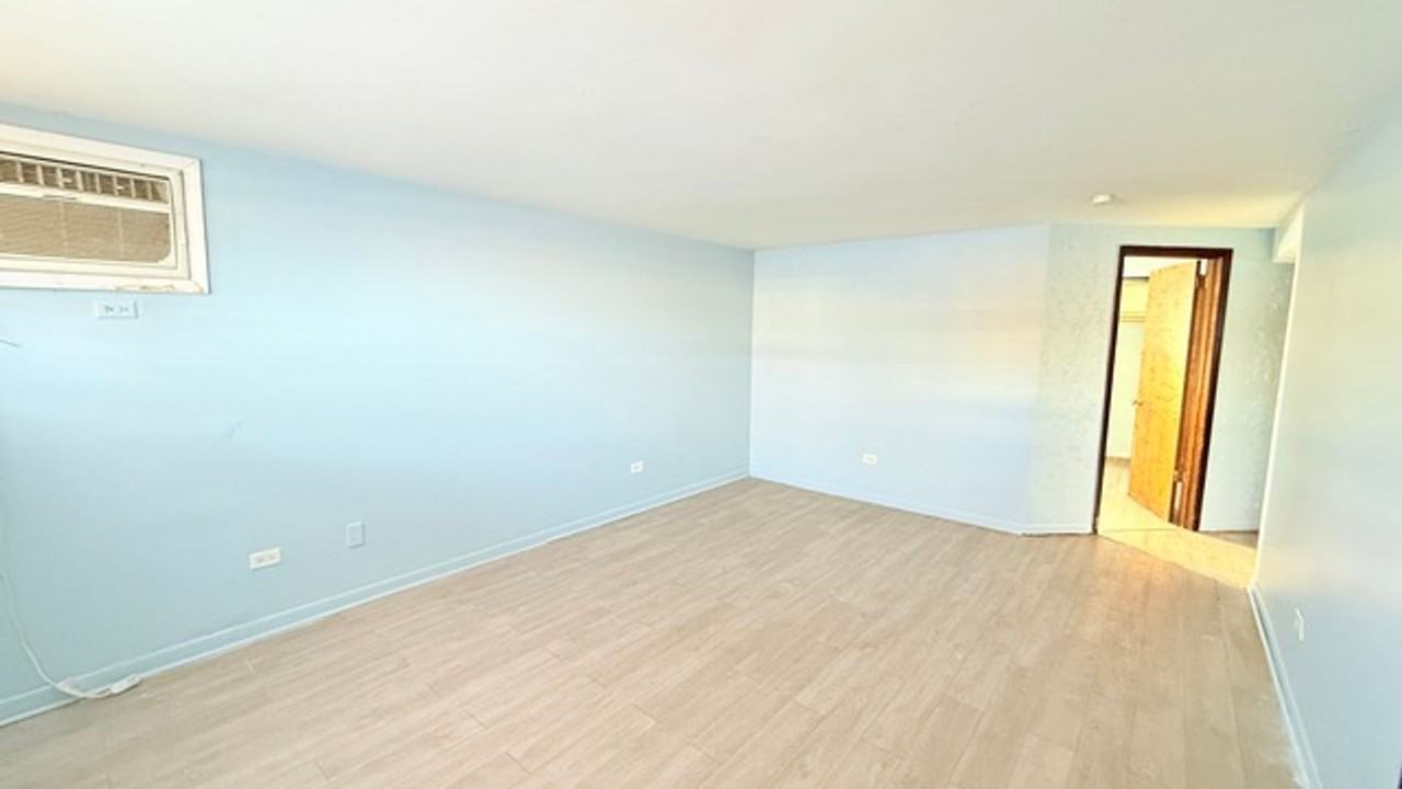 15020 Woodlawn Ave - Photo 6 of 18