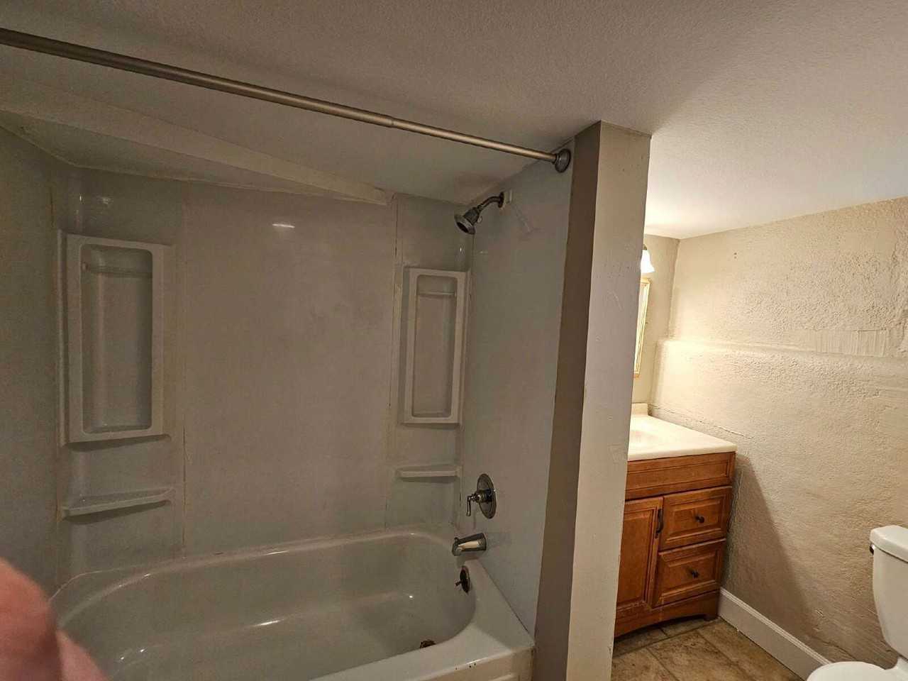 366 N Washington St #2 - Photo 4 of 12