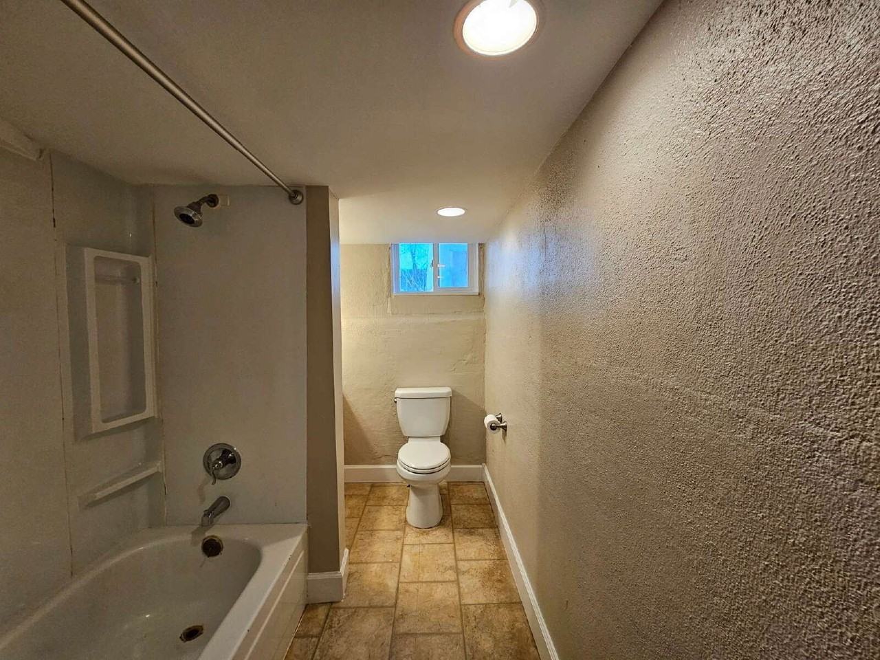 366 N Washington St #2 - Photo 5 of 12