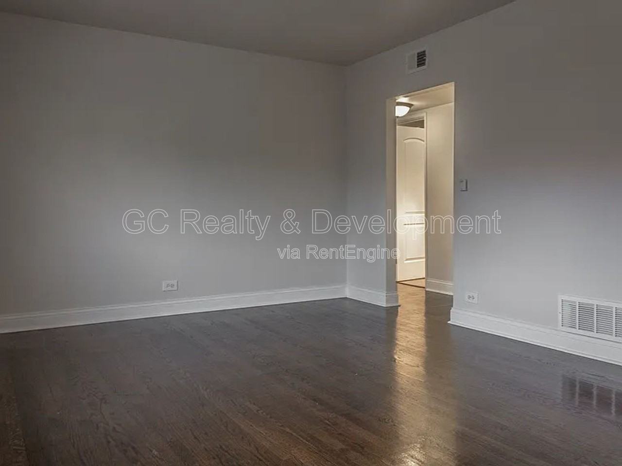 6947 S Jeffery Blvd #1A - Photo 6 of 12