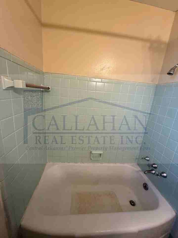 400 W K Ave - Photo 2 of 8