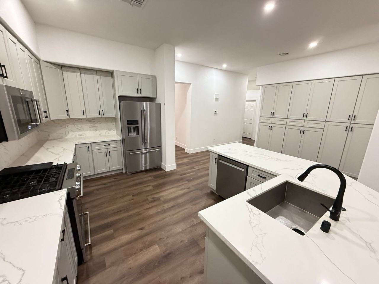 10024 Pinnacle View Pl - Photo 3 of 30