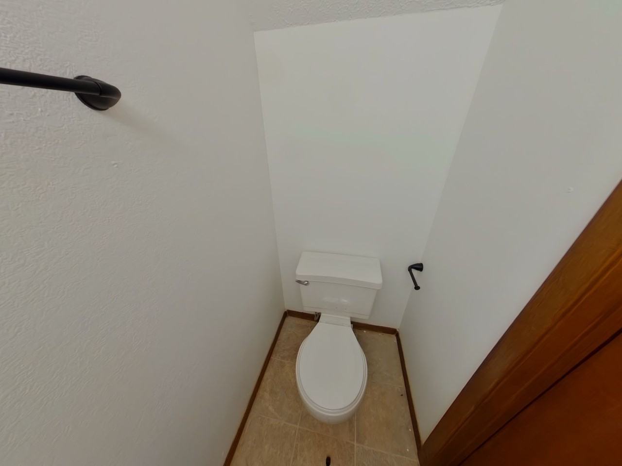 3227 S Illinois Ave #2 - Photo 4 of 7