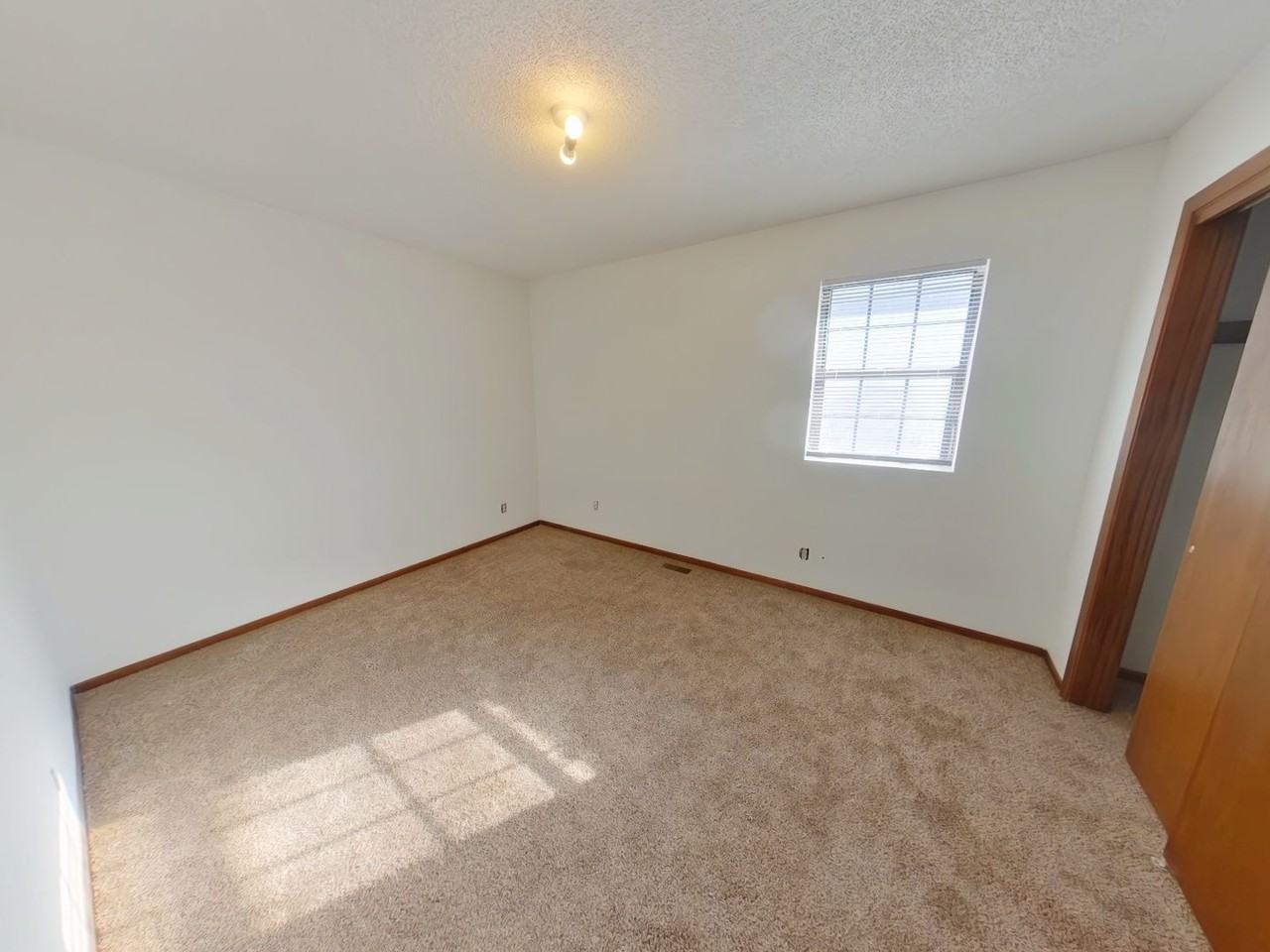 3227 S Illinois Ave #2 - Photo 5 of 7