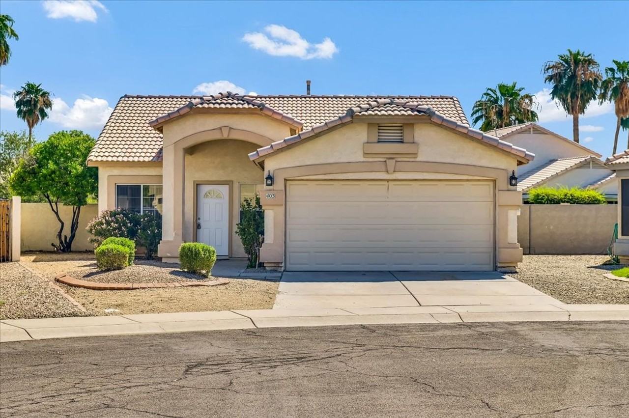 403 S Kingston Ct - Photo 2 of 50