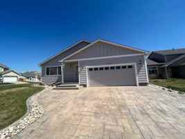 featured image of 3702 Elgin Pl