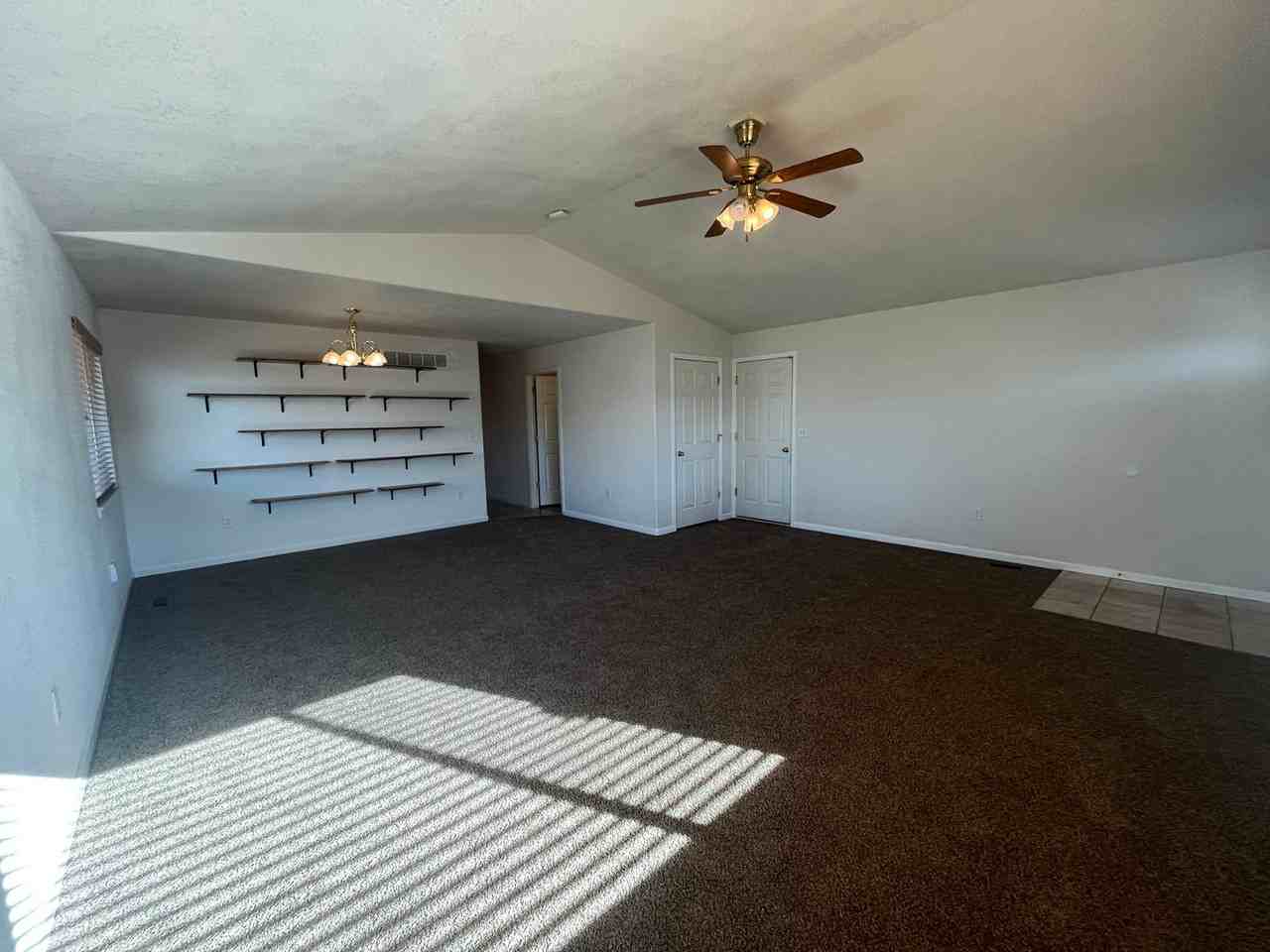 3702 Elgin Pl - Photo 6 of 19