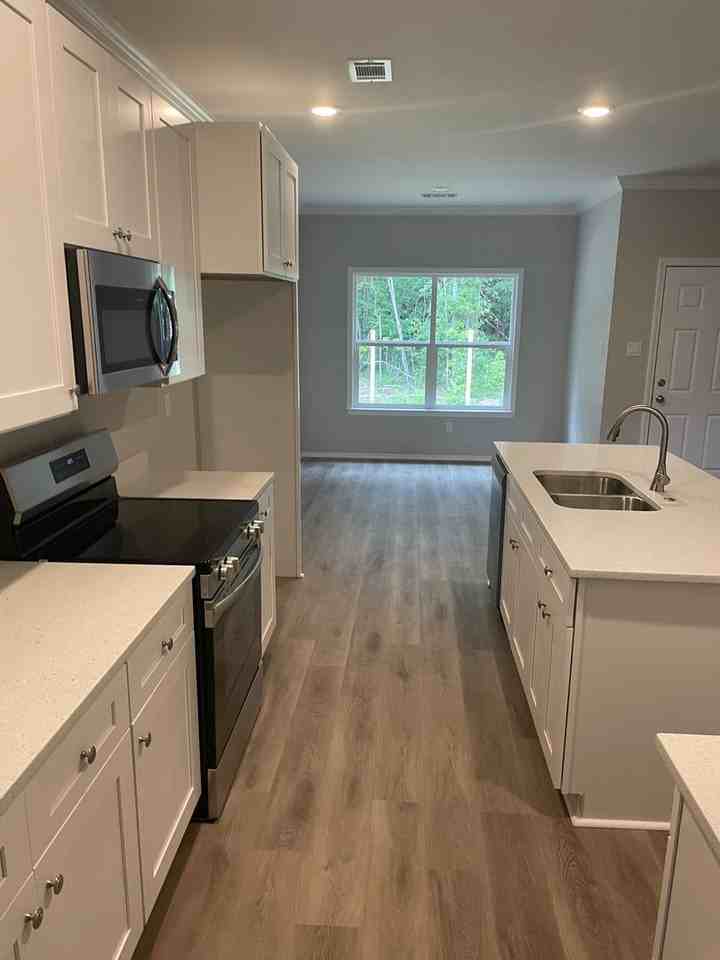 409 Genesis Dr - Photo 2 of 22