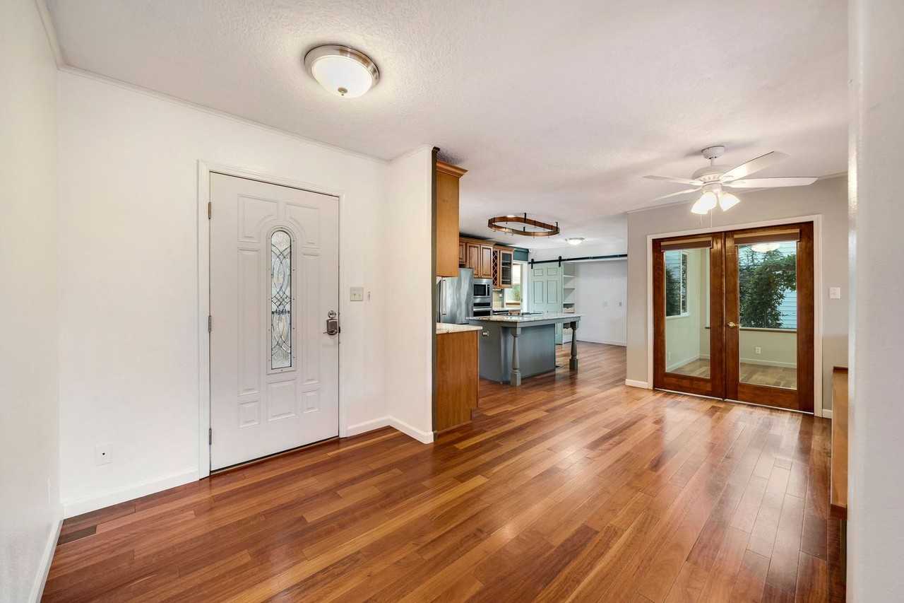 14239 Se Fairoaks Ln - Photo 7 of 45