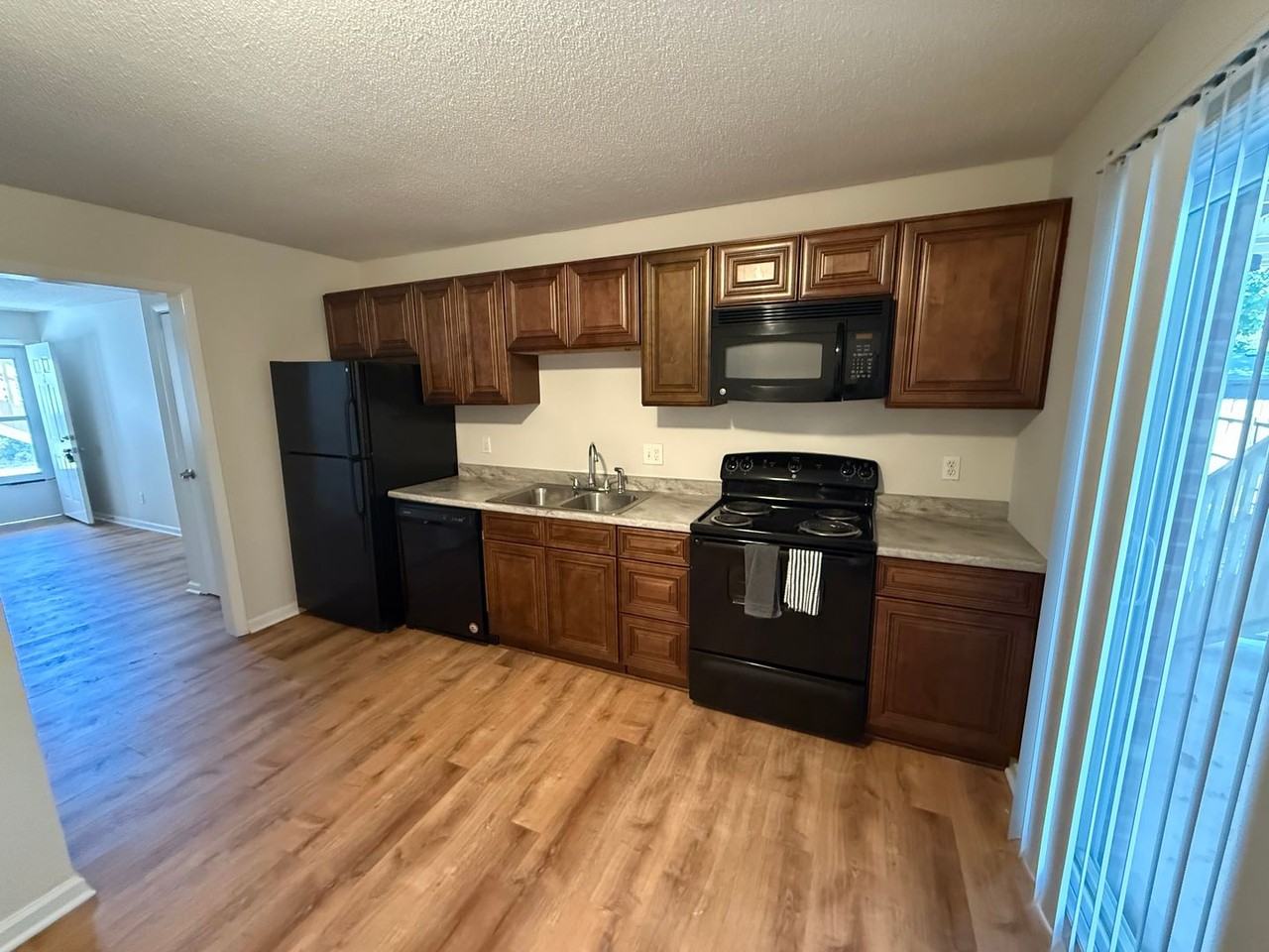 801 N Ann St #2 - Photo 5 of 15