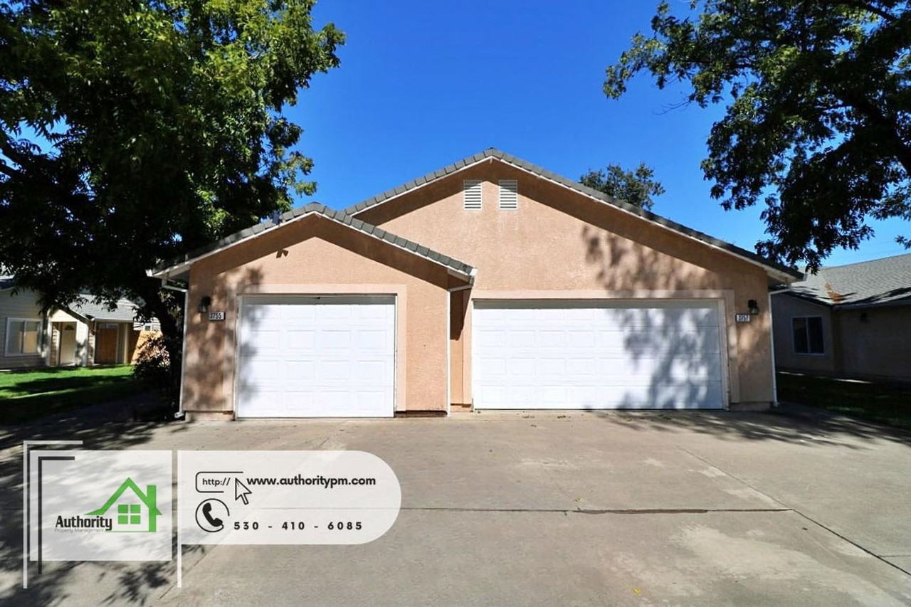 3757 Main St - Photo 2 of 15