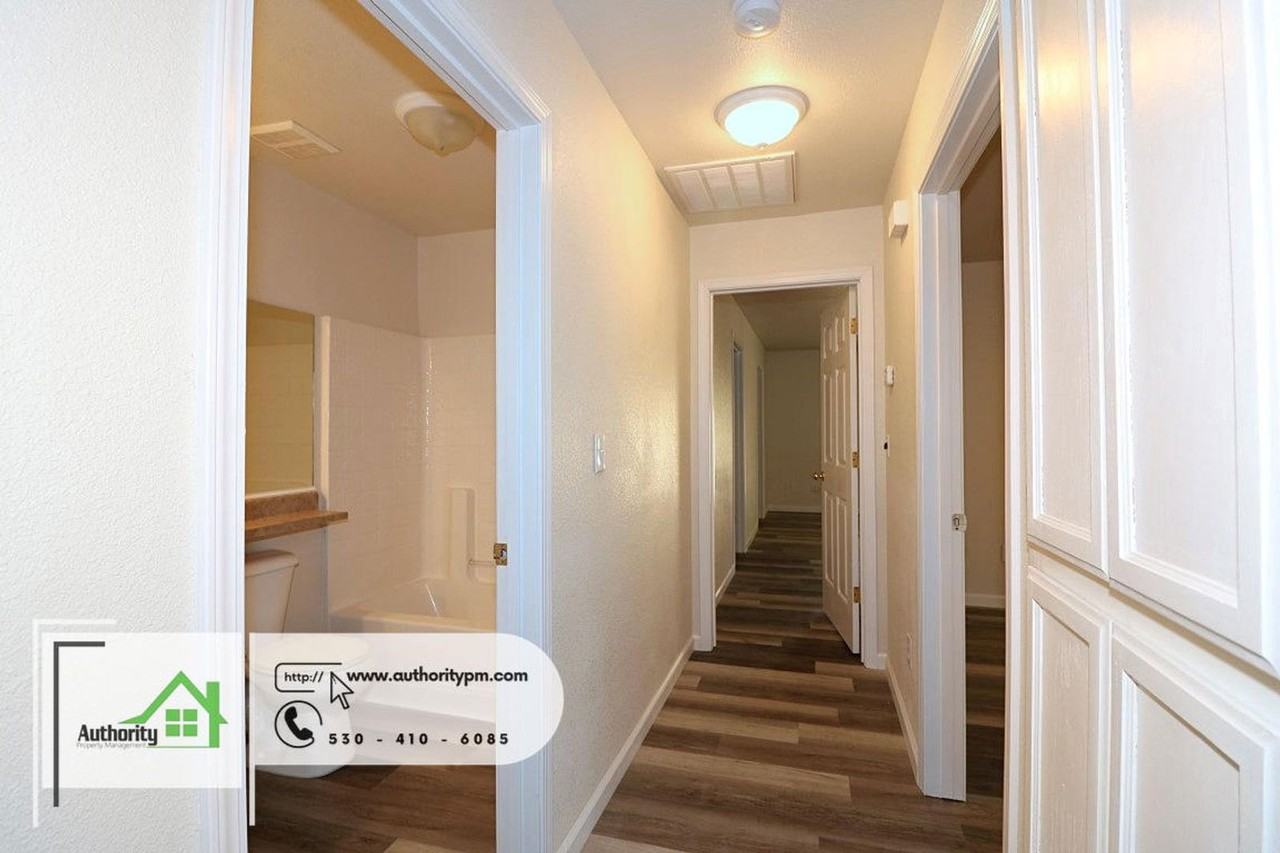 3757 Main St - Photo 7 of 15