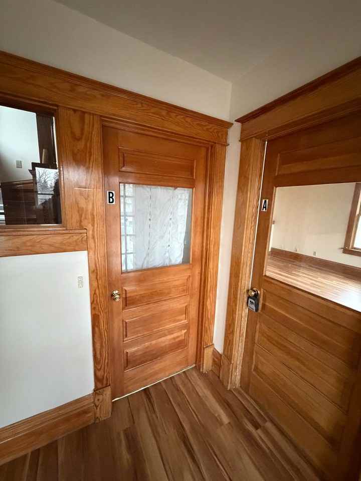 800 South 9th - Photo 2 of 31