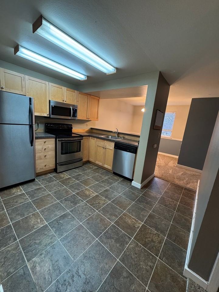 6700 Ne 182nd St #A208 - Photo 3 of 20