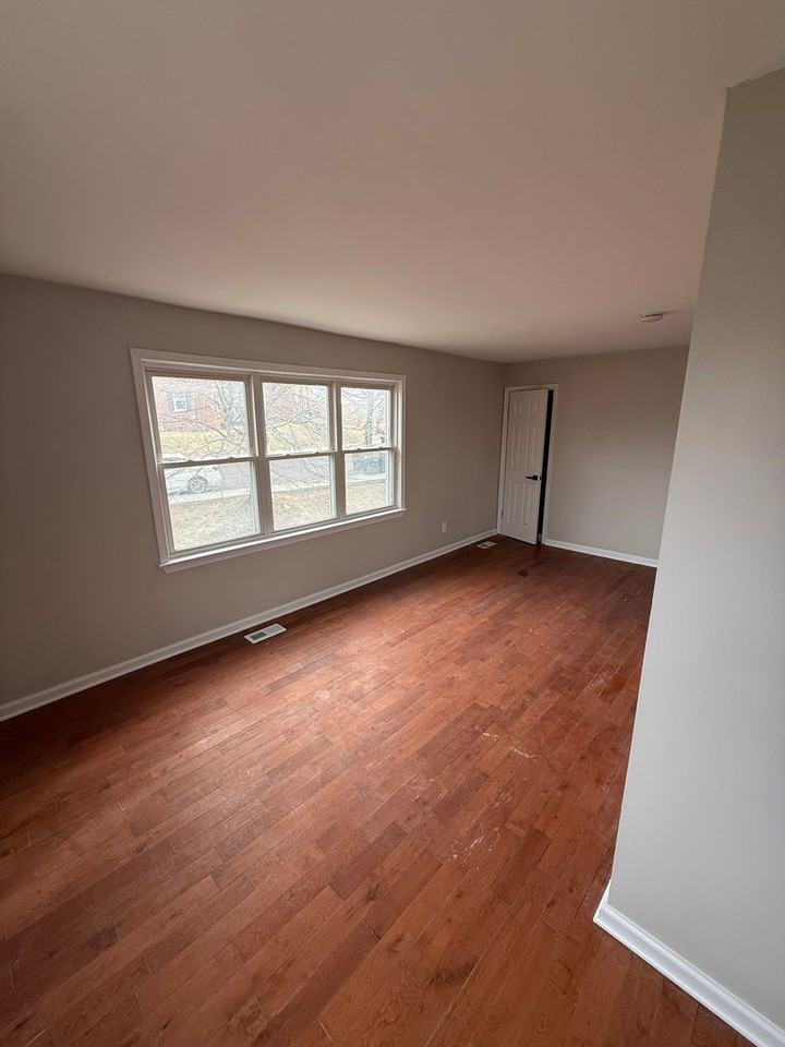 4950 Just St Ne - Photo 7 of 17