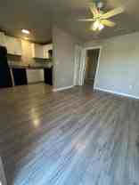 901 Parmer Ave #5 - Photo 1 of 1