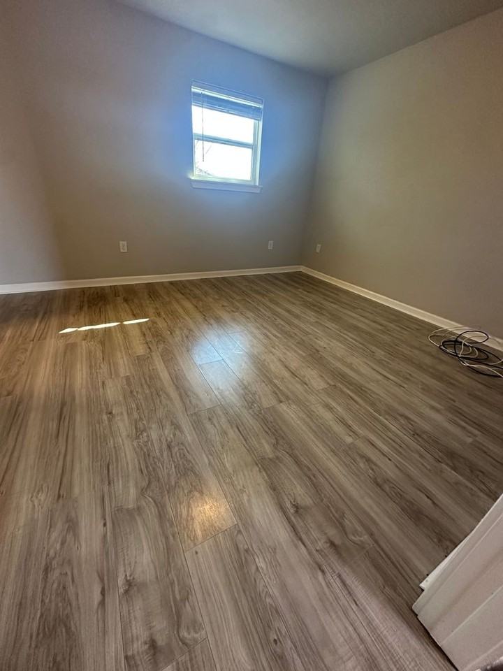 901 Parmer Ave #5 - Photo 6 of 10